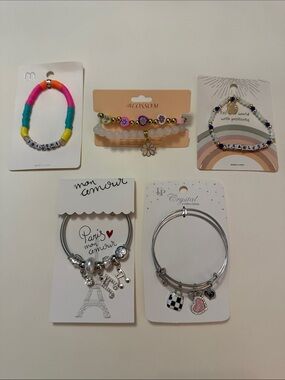Cute Bundle of 6! Assorted Kids Bracelet Set — Pink, White, Blue, Multicolor